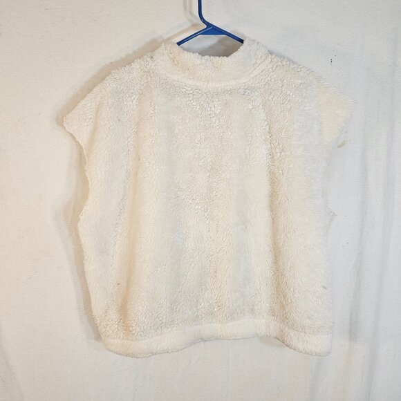 No Boundaries Pull Over Vest -- ITEM #2038 - Picture 3 of 3